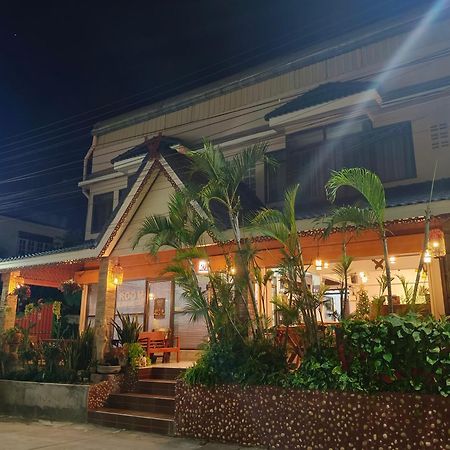 Tr Guesthouse Sukhothai Exterior photo